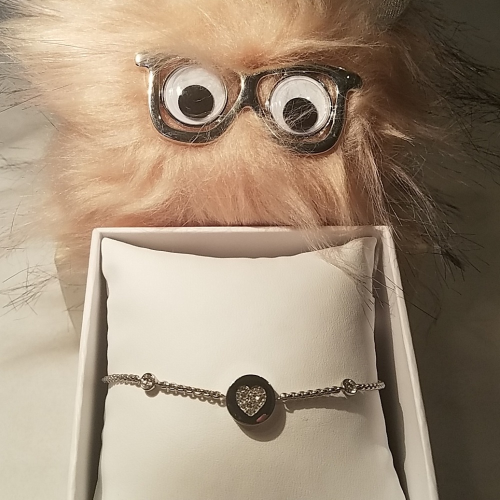 Michael Kors Pave Crystal heart bracelet - Picture 8 of 8